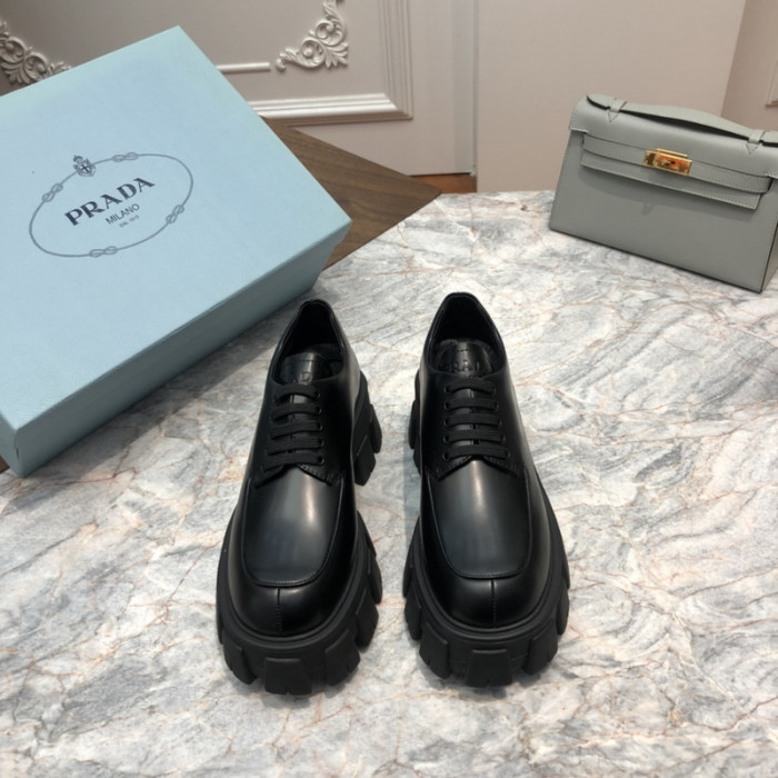 prad loafer
