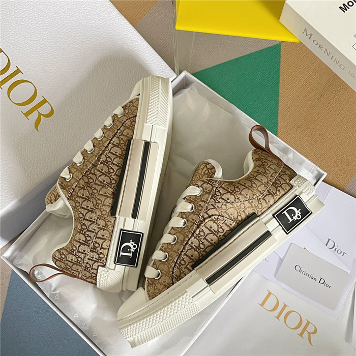 dr b23 sneakers