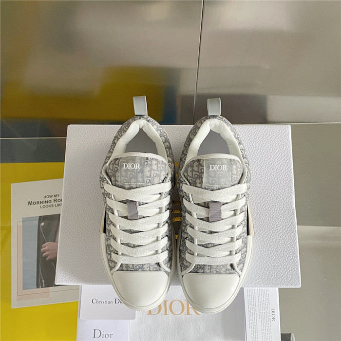 dr b23 sneakers
