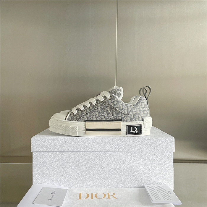 dr b23 sneakers