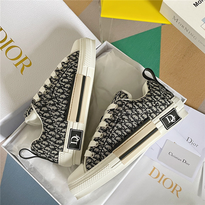 dr b23 sneakers