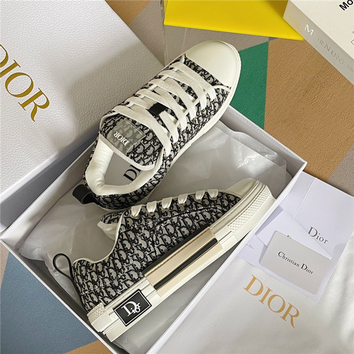 dr b23 sneakers