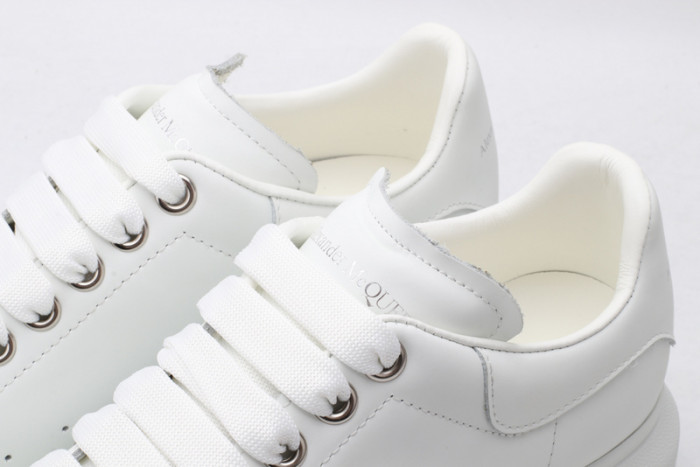 alex mcqu sneakers