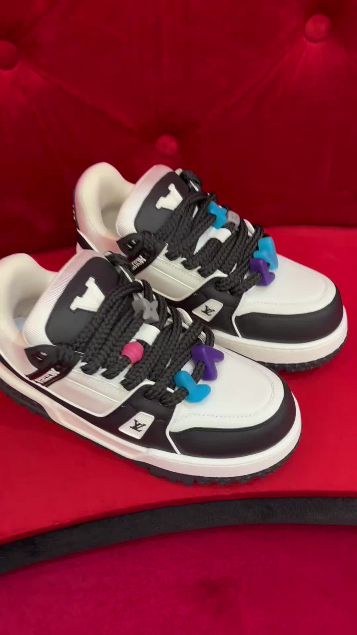 lovt sneaker