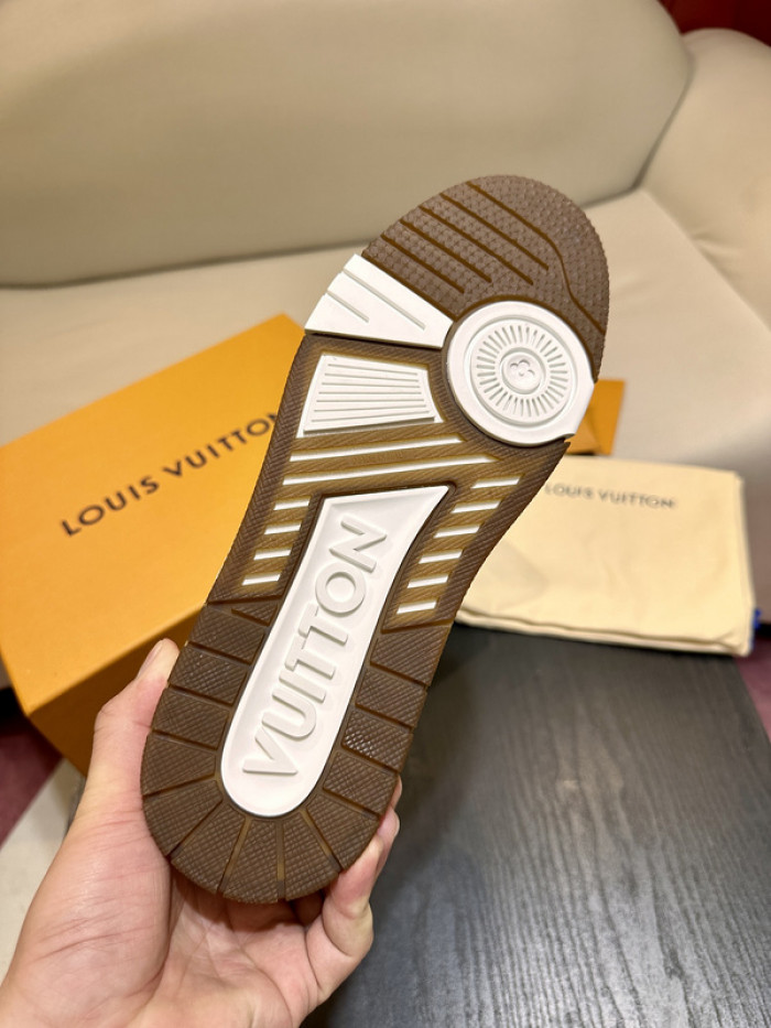 lovt sneaker