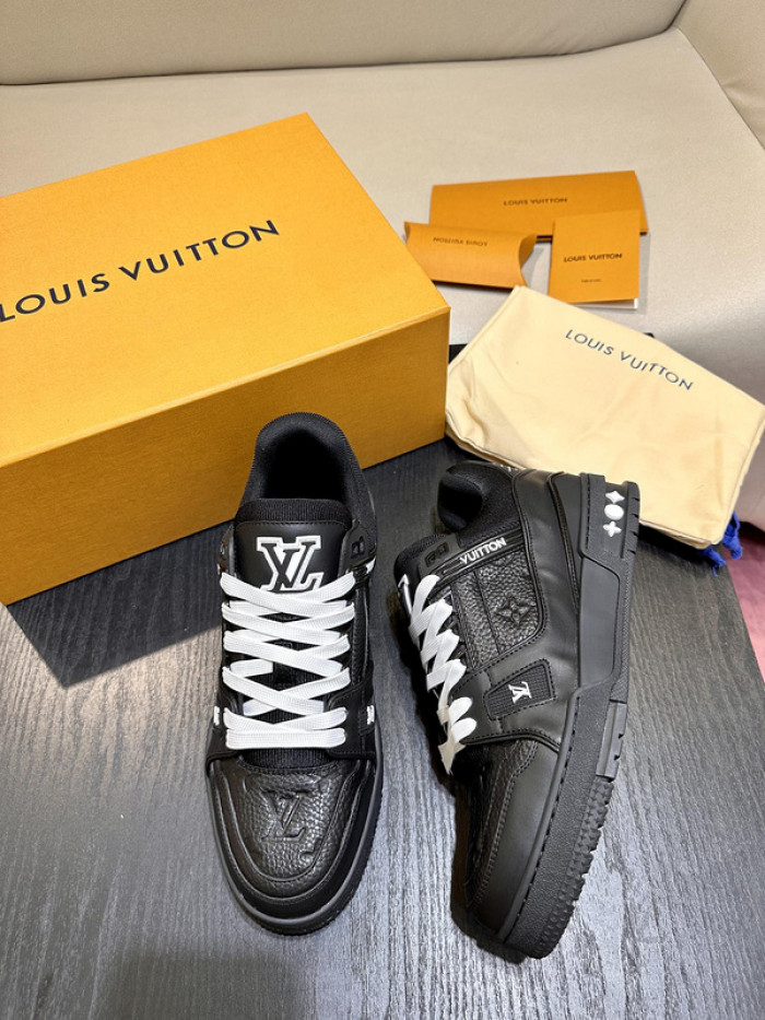lovt sneaker