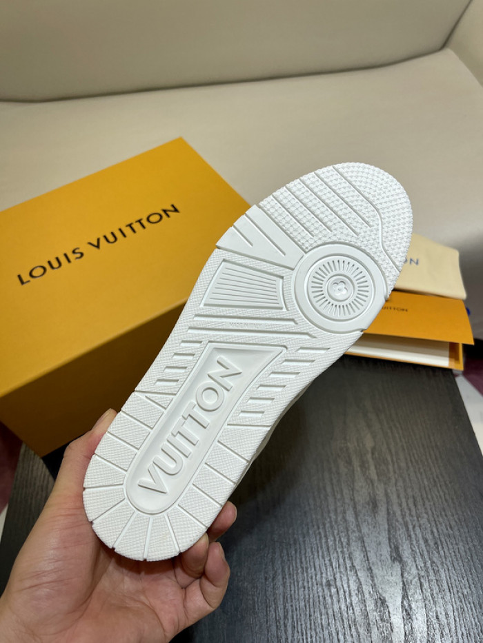 lovt sneaker