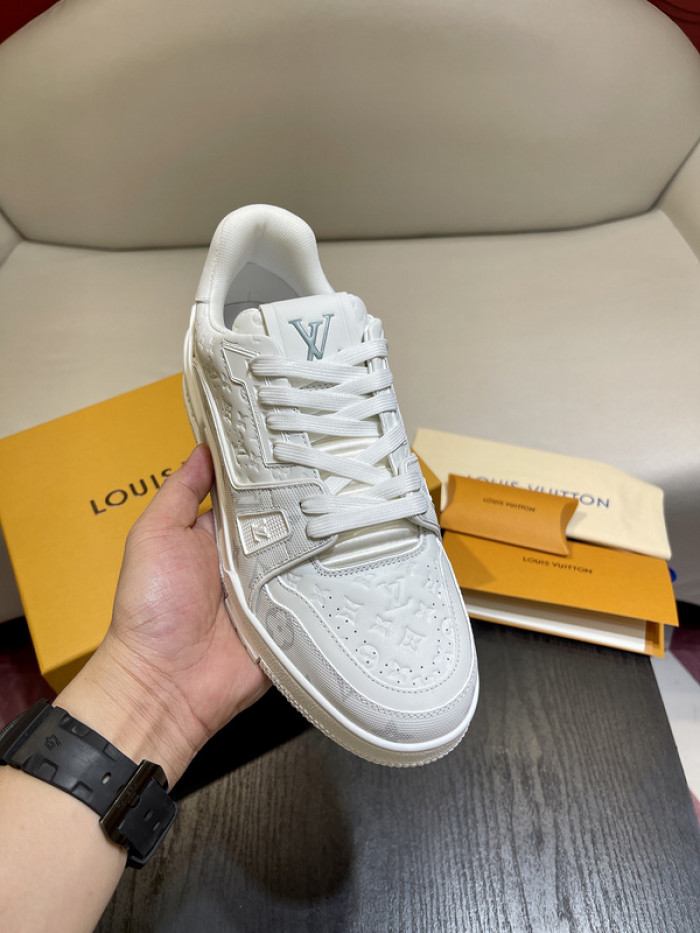 lovt sneaker