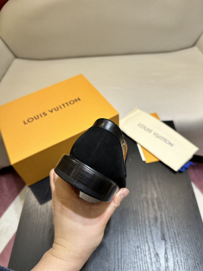 lovt loafer