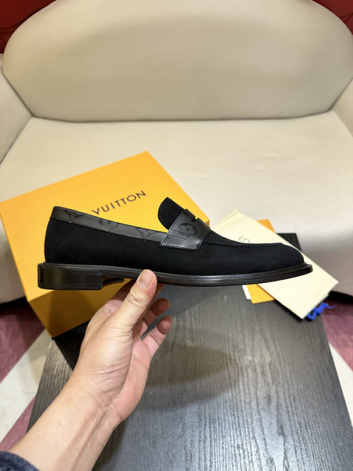 lovt loafer