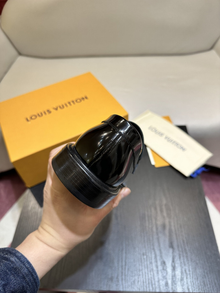 lovt loafer
