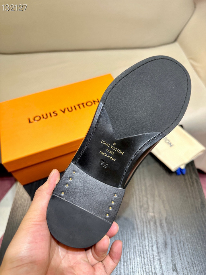 lovt loafer
