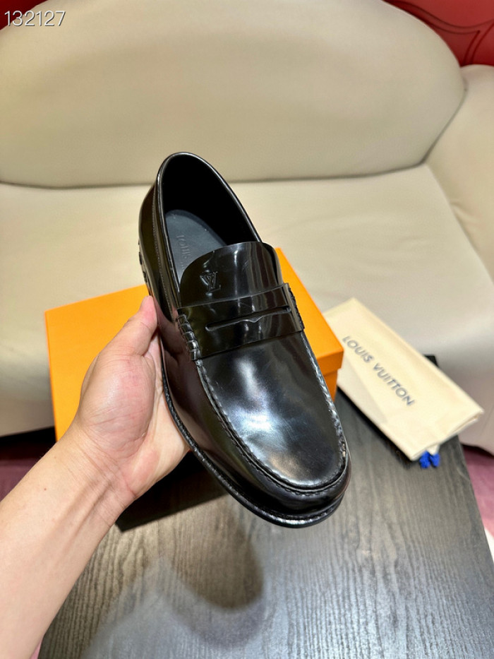 lovt loafer