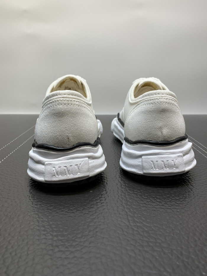 maison mihara yasuhiro sneaker