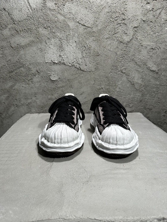 maison mihara yasuhiro sneaker