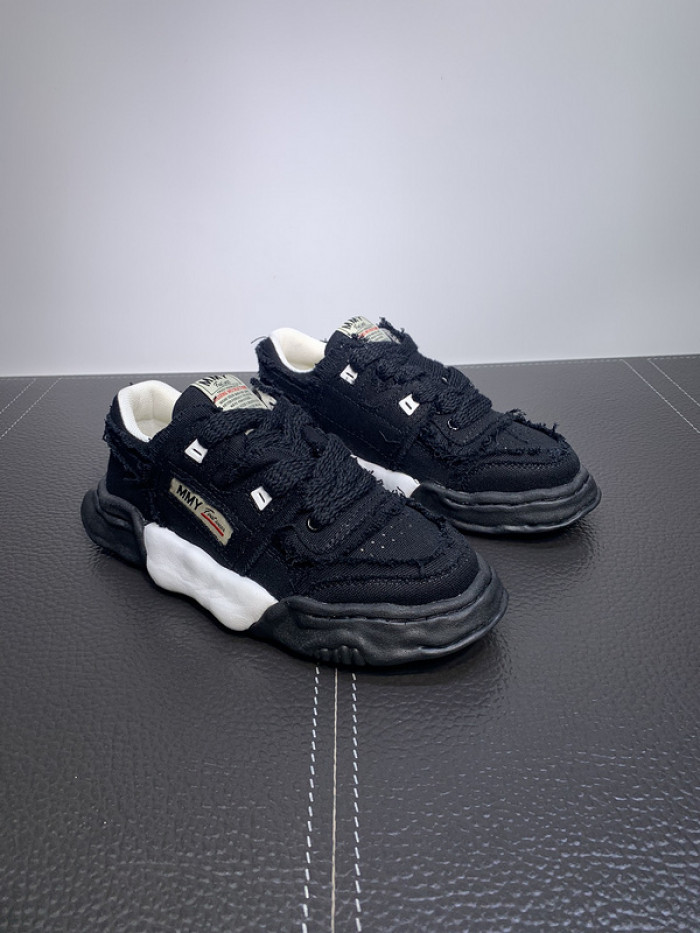 maison mihara yasuhiro sneaker