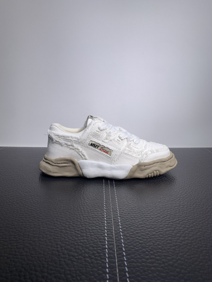 maison mihara yasuhiro sneaker