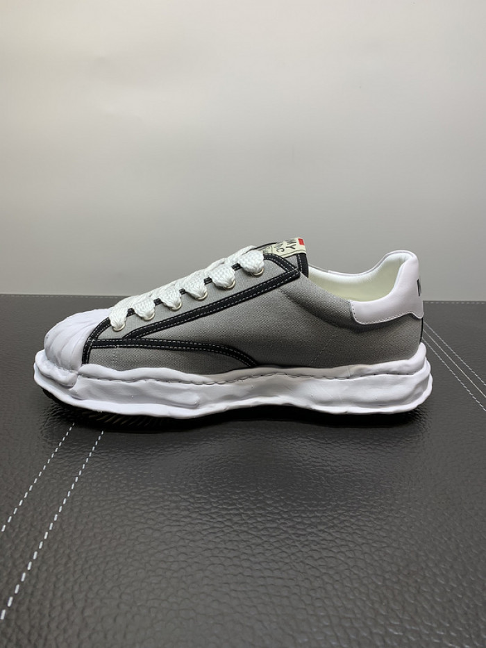 maison mihara yasuhiro sneaker