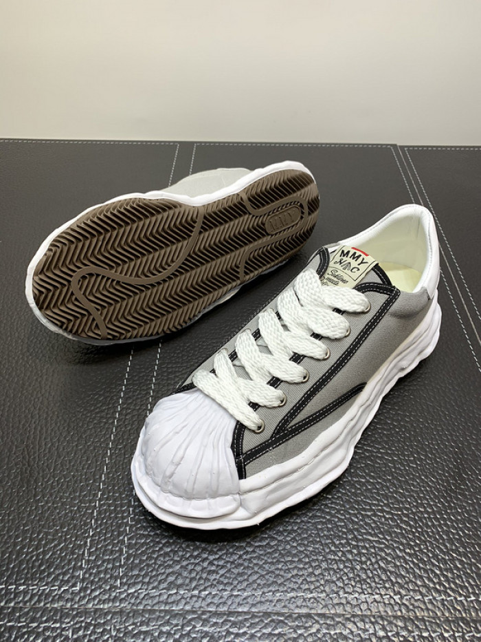 maison mihara yasuhiro sneaker