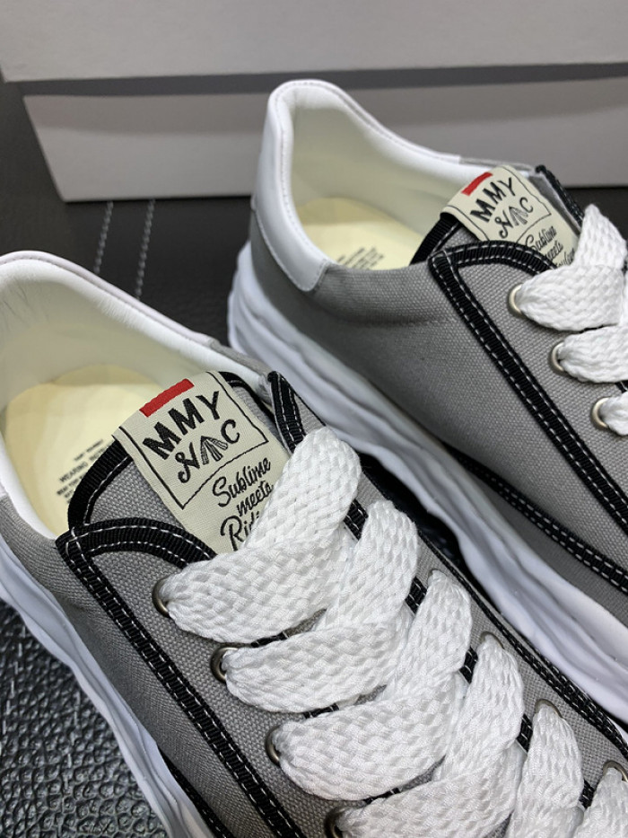 maison mihara yasuhiro sneaker