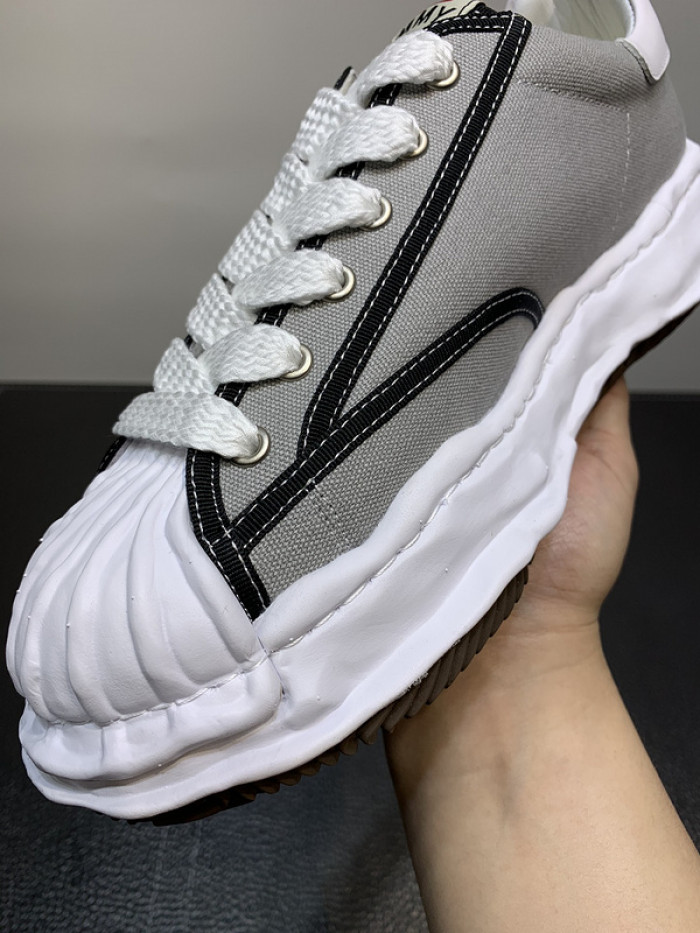 maison mihara yasuhiro sneaker