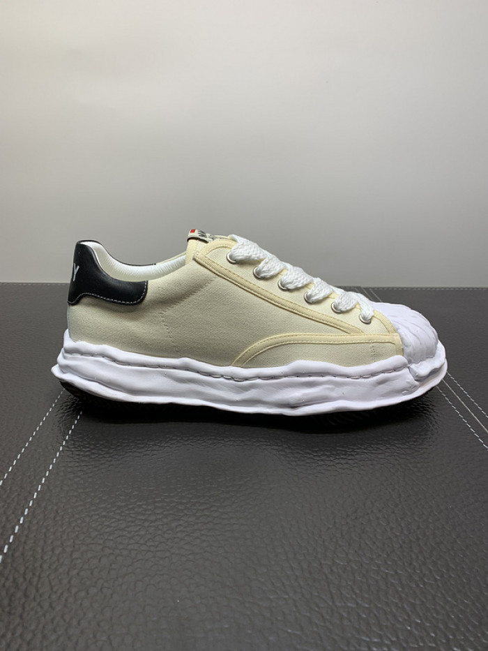 maison mihara yasuhiro sneaker