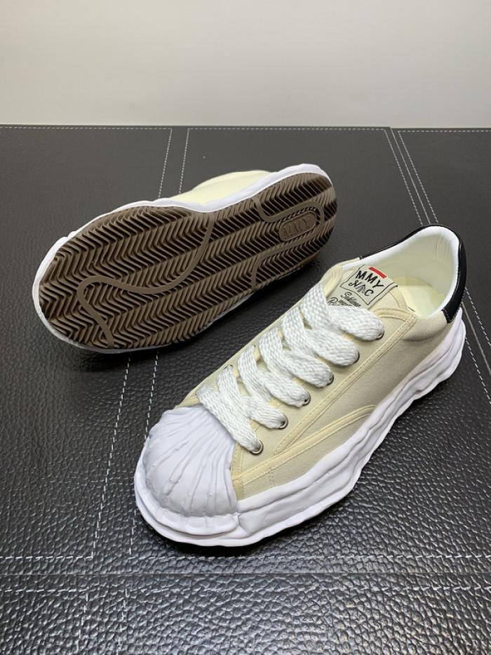 maison mihara yasuhiro sneaker