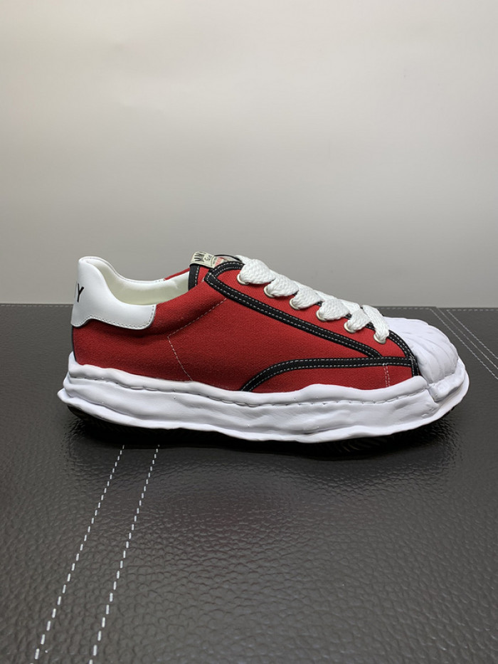 maison mihara yasuhiro sneaker
