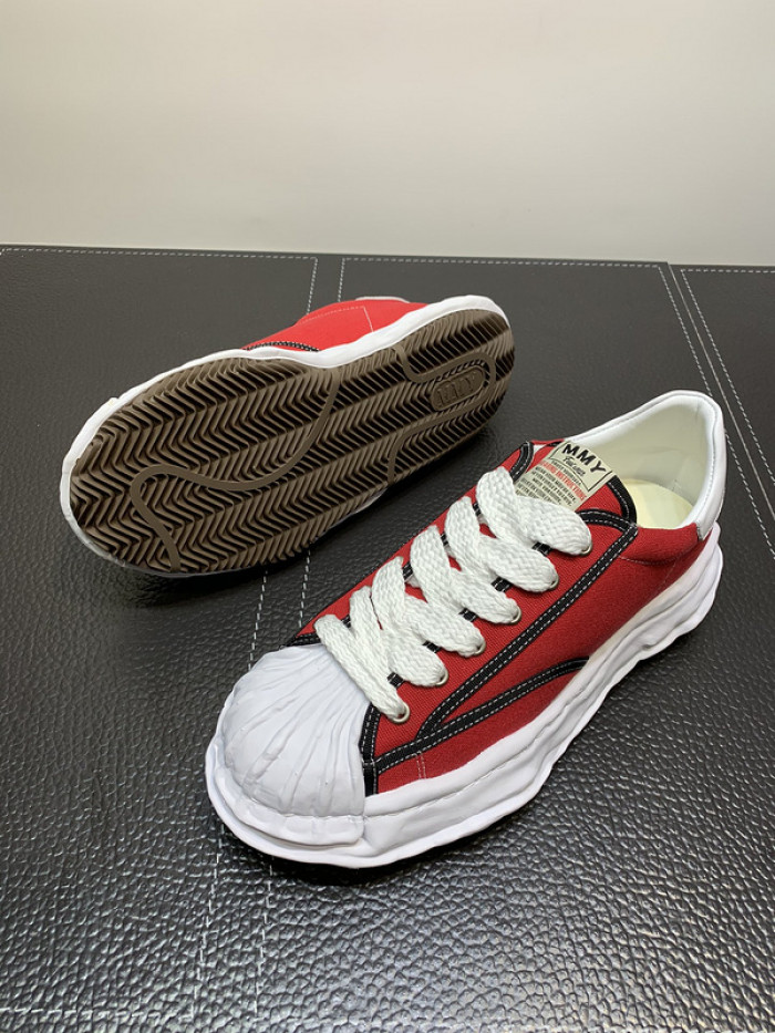 maison mihara yasuhiro sneaker