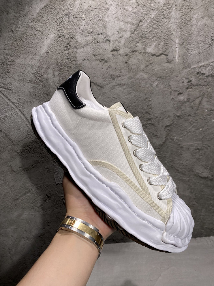 maison mihara yasuhiro sneaker
