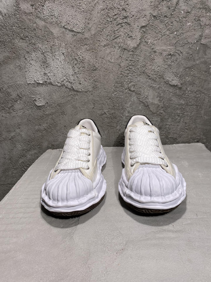 maison mihara yasuhiro sneaker