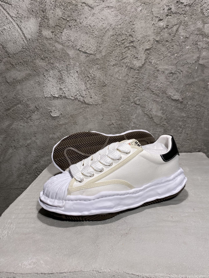 maison mihara yasuhiro sneaker