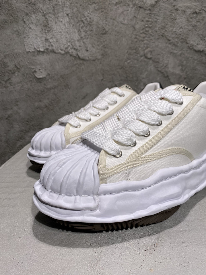 maison mihara yasuhiro sneaker