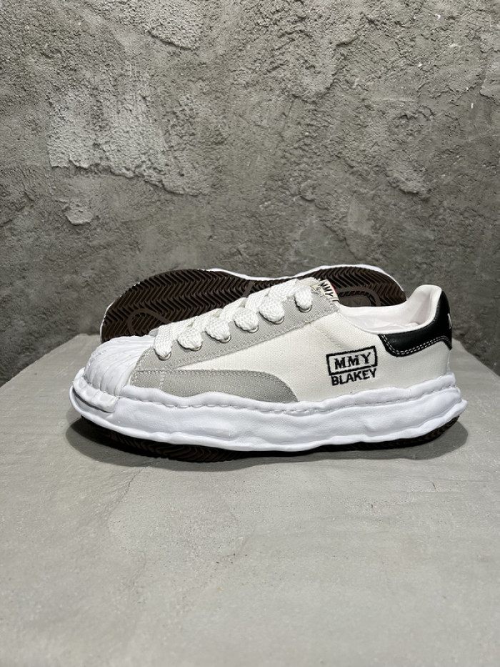 maison mihara yasuhiro sneaker