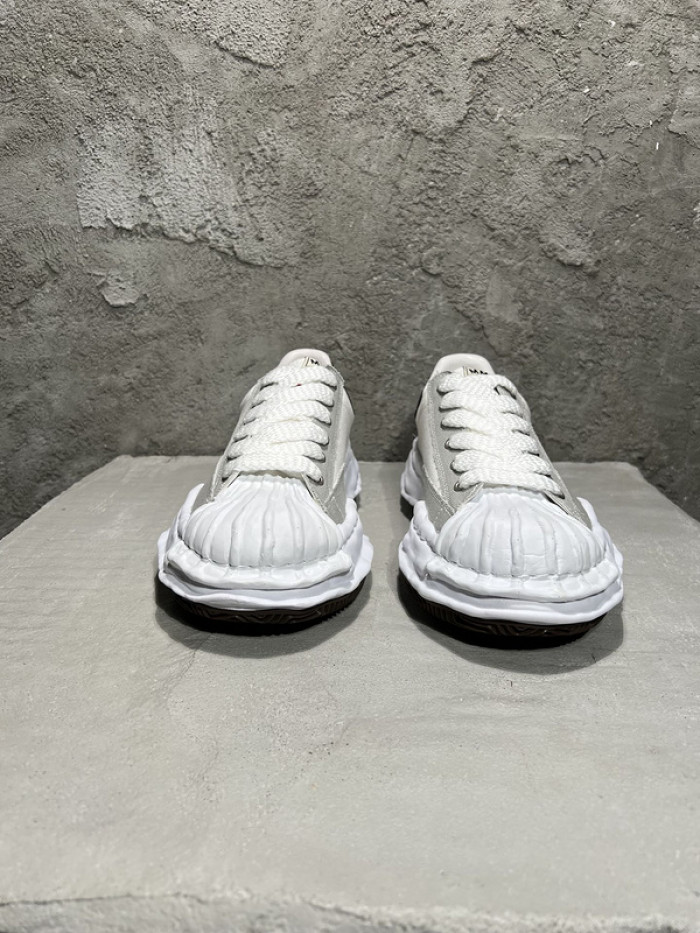 maison mihara yasuhiro sneaker