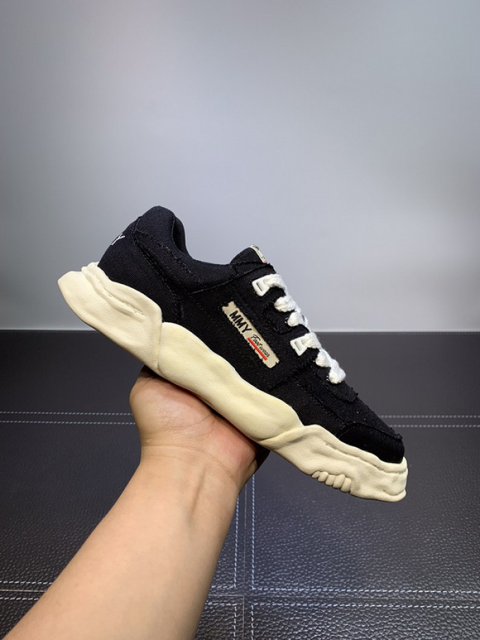 maison mihara yasuhiro sneaker