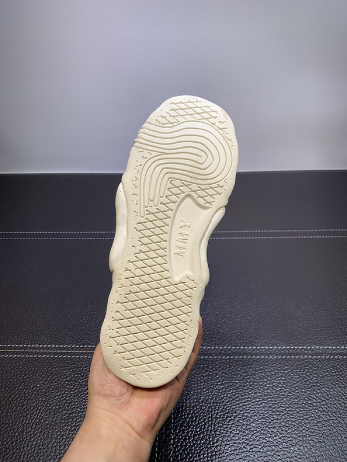 maison mihara yasuhiro sneaker
