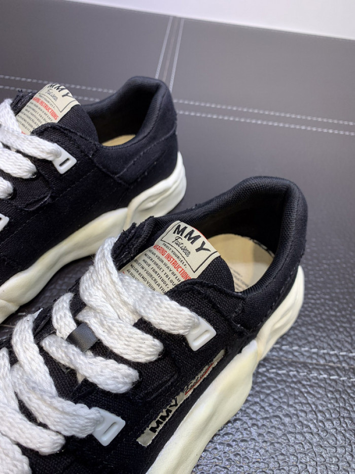 maison mihara yasuhiro sneaker