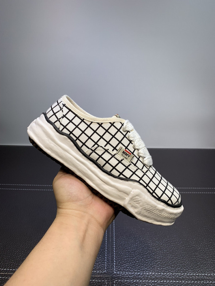 maison mihara yasuhiro sneaker