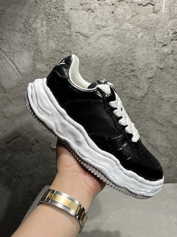 maison mihara yasuhiro sneaker