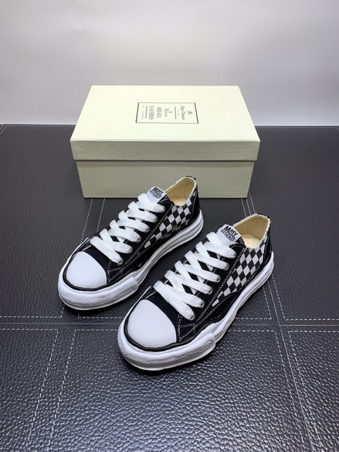 maison mihara yasuhiro sneaker