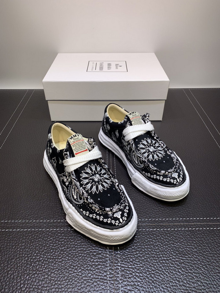 maison mihara yasuhiro sneaker