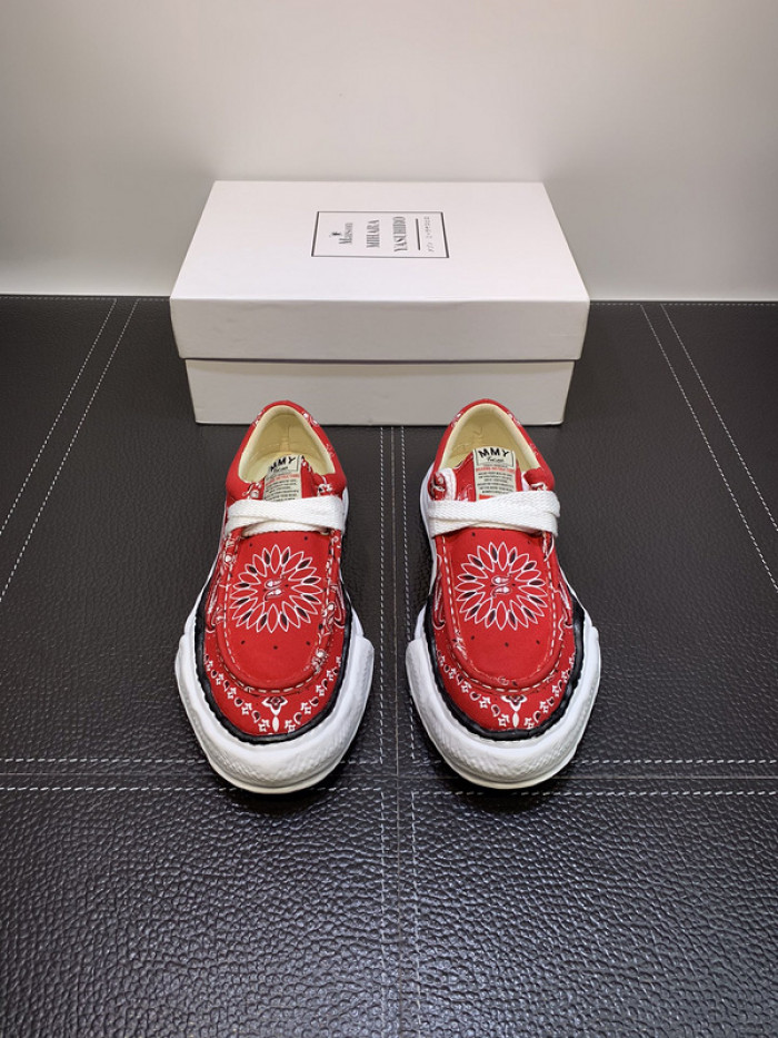 maison mihara yasuhiro sneaker