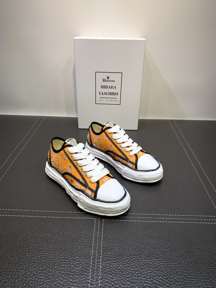 maison mihara yasuhiro sneaker