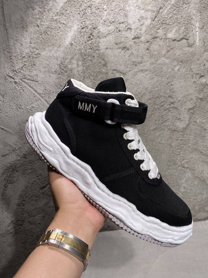 maison mihara yasuhiro sneaker