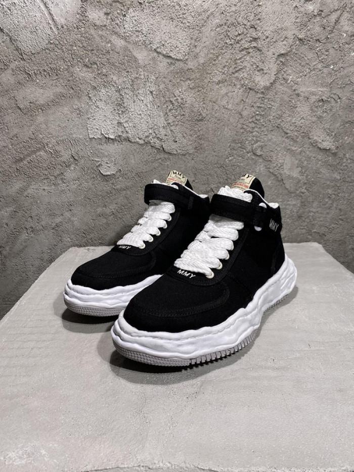 maison mihara yasuhiro sneaker