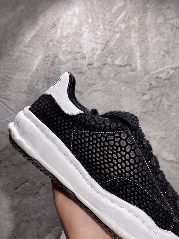 maison mihara yasuhiro sneaker
