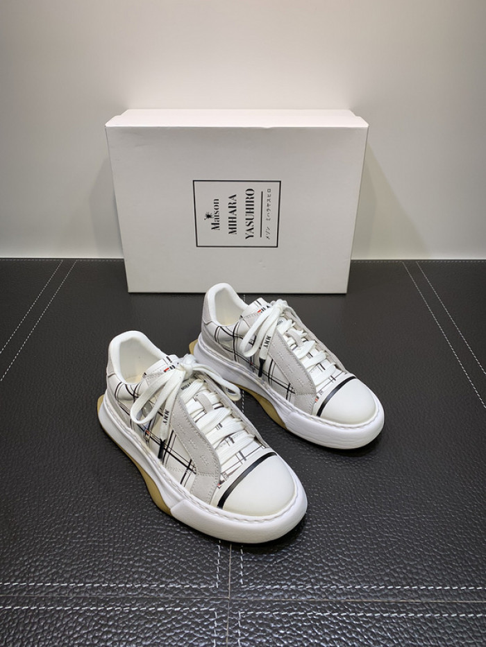 maison mihara yasuhiro sneaker
