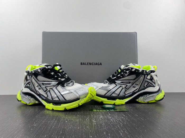 bl runner trainers sneakers