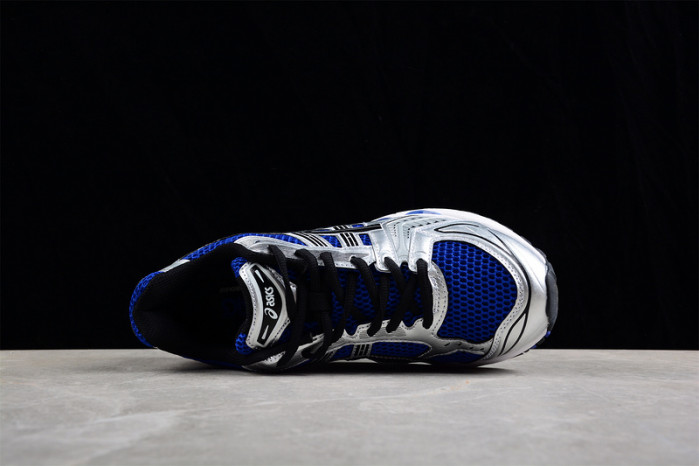 As*ic*s sneaker